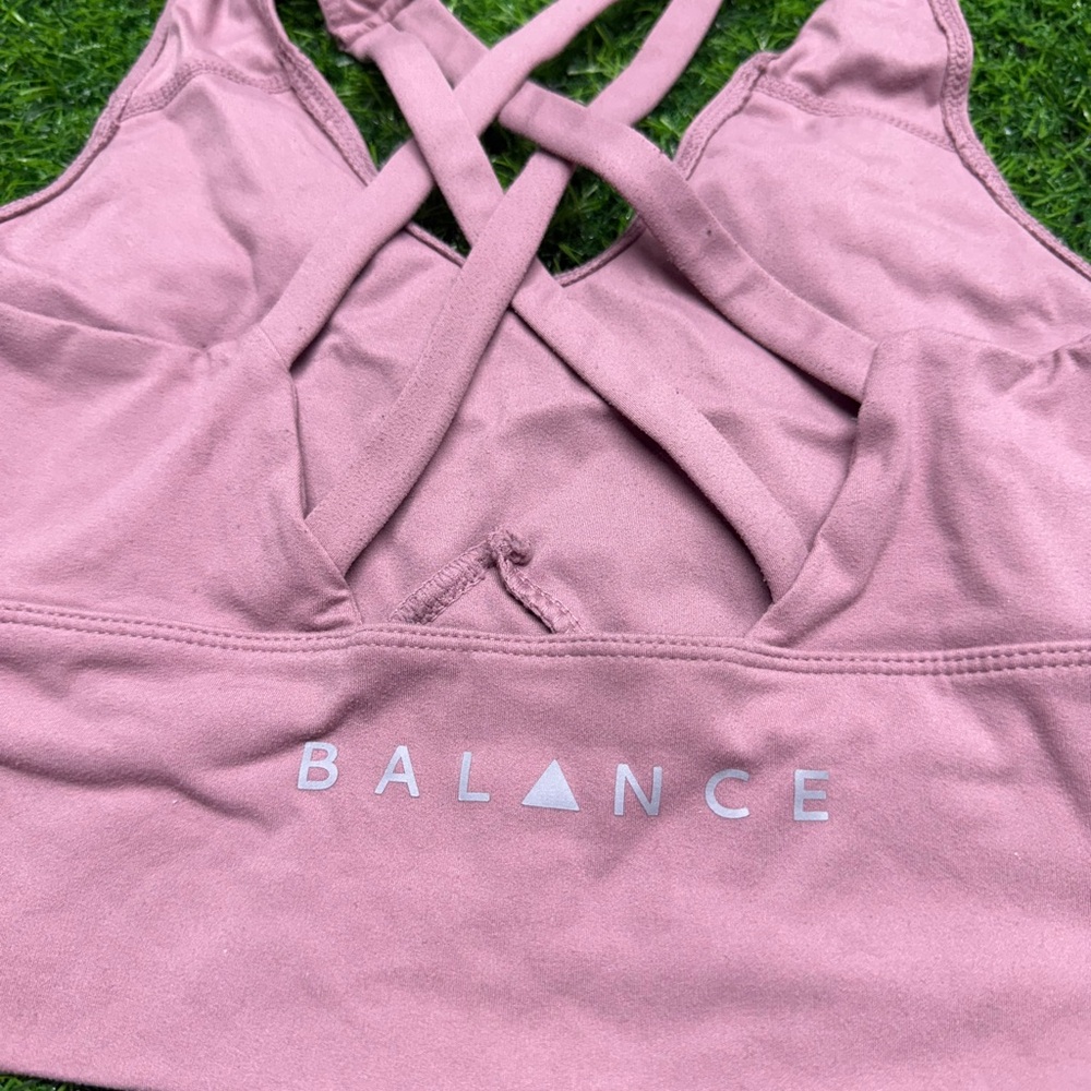 Balance Athletica The Define Bra - Picture 2 of 4